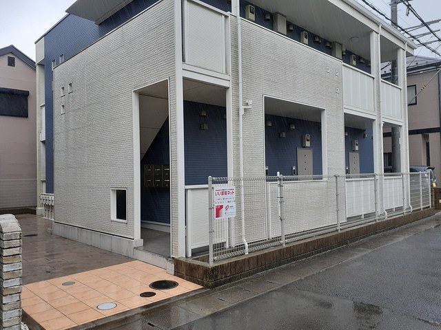 14/20 エントランス