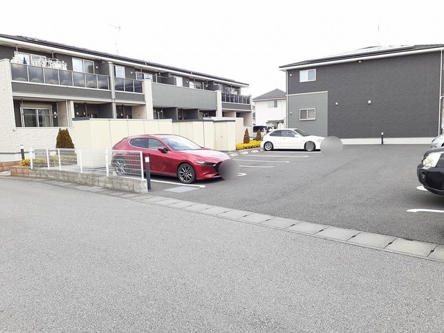 14/20 駐車場