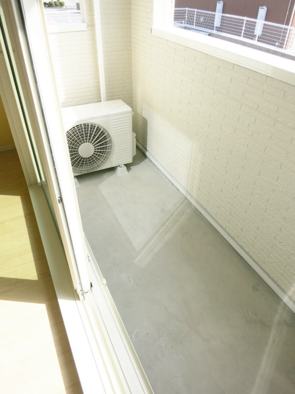 13/20 バルコニー