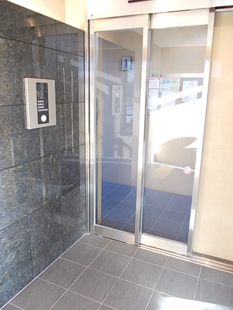 2/13 エントランス