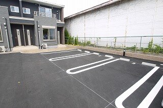 14/20 駐車場
