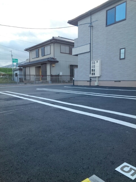 14/20 駐車場