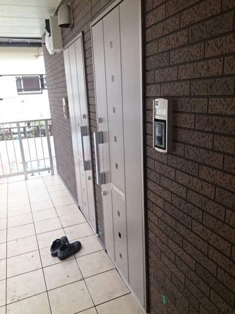 14/20 エントランス