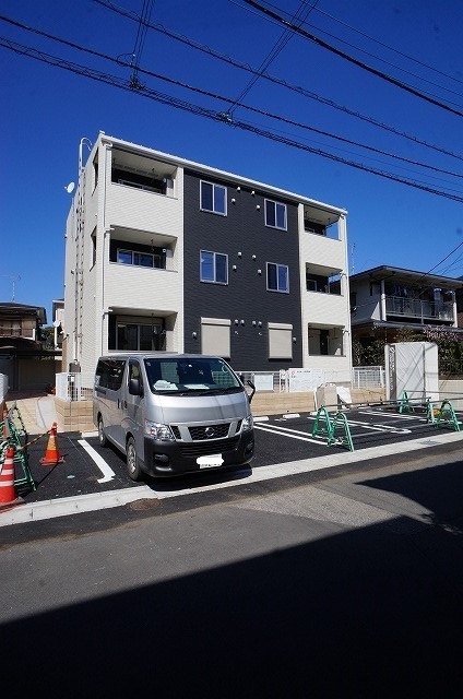 14/28 駐車場