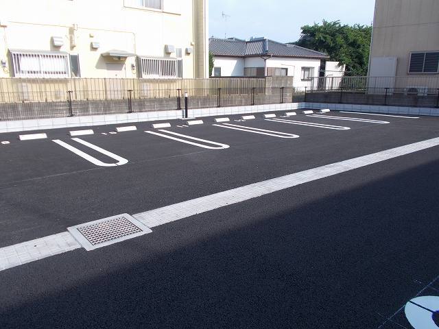 14/20 駐車場