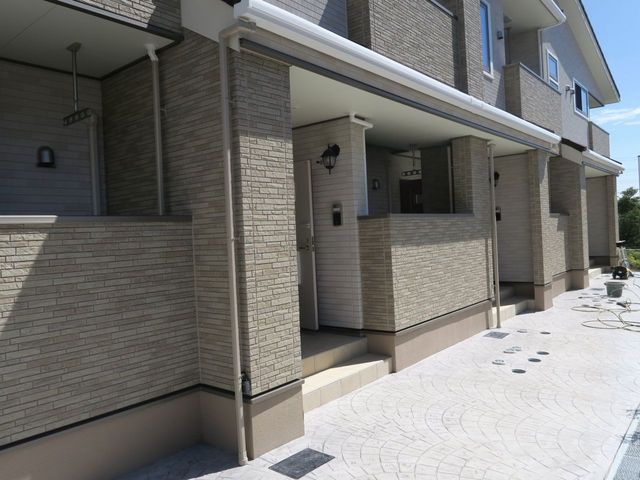 14/20 エントランス