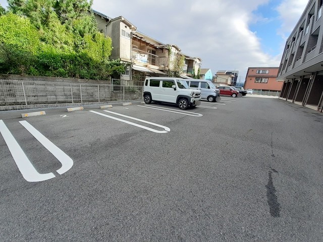 14/20 駐車場