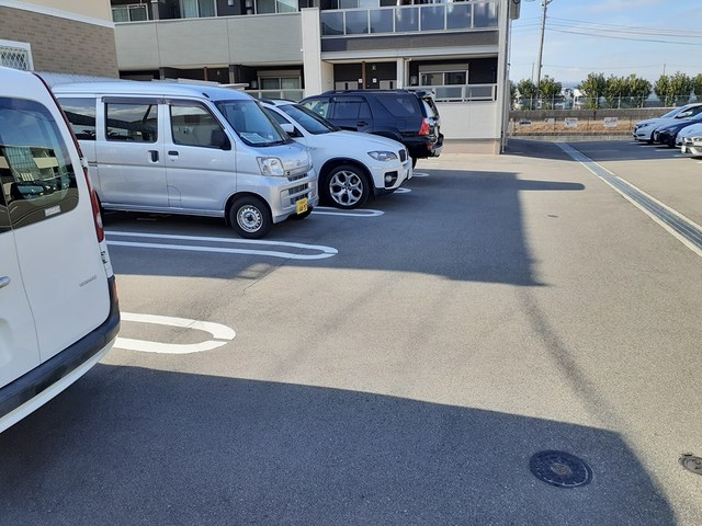 14/20 駐車場