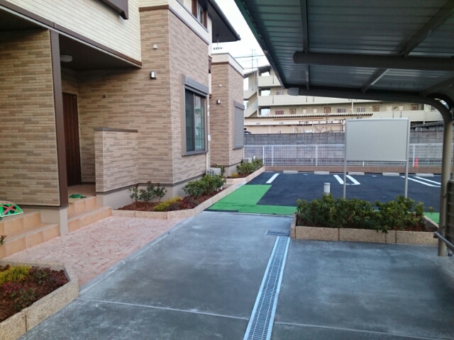 13/20 エントランス