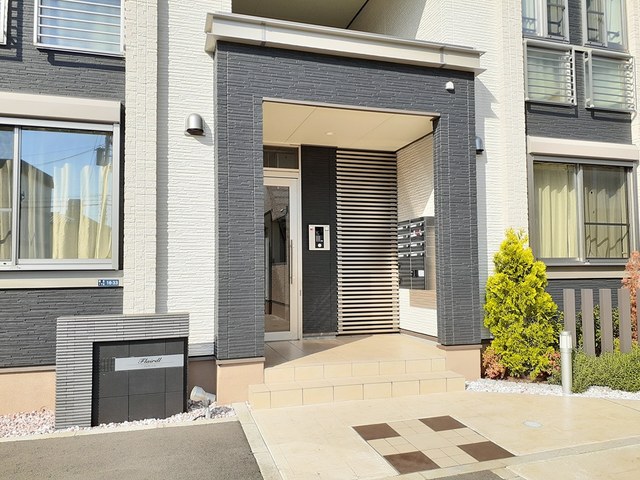 2/8 エントランス