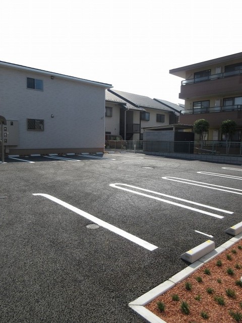 14/20 駐車場