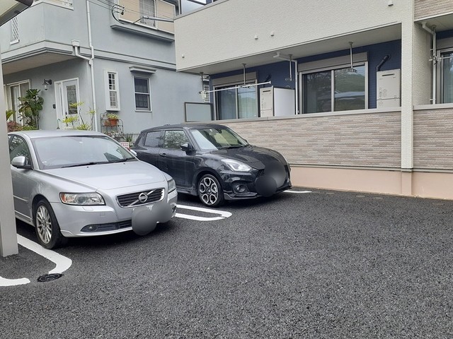 14/20 駐車場