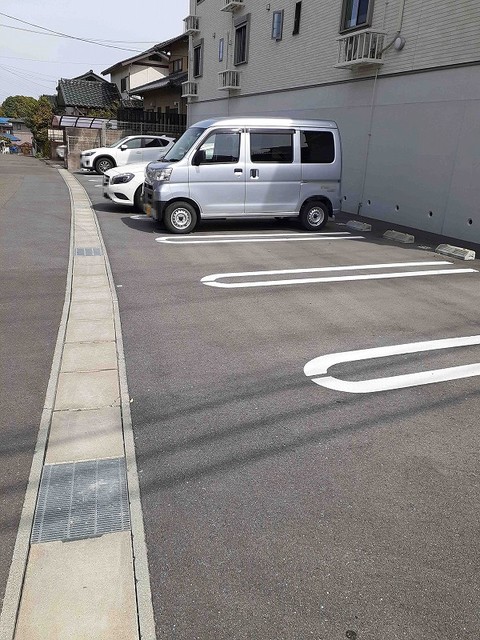 14/20 駐車場