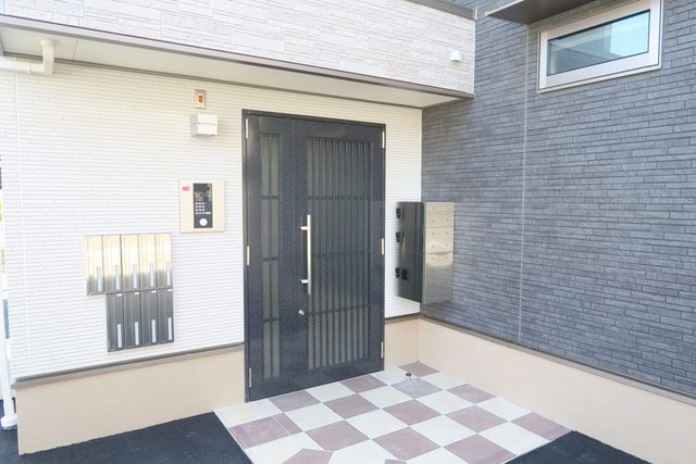 14/20 エントランス