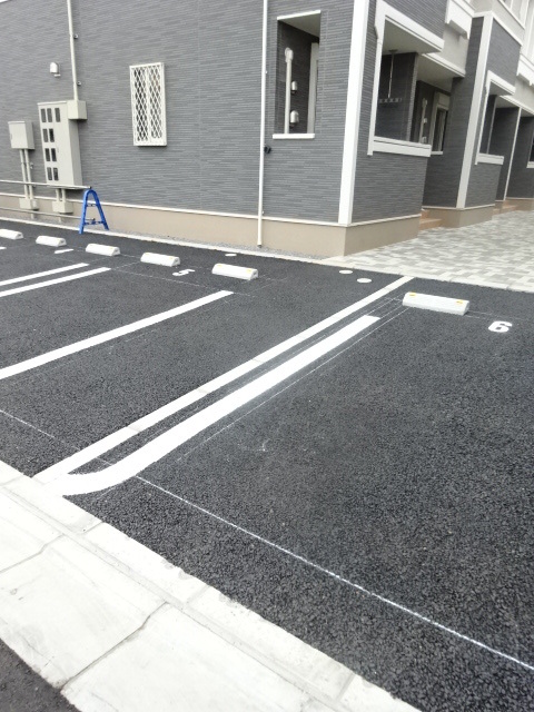 28/30 駐車場