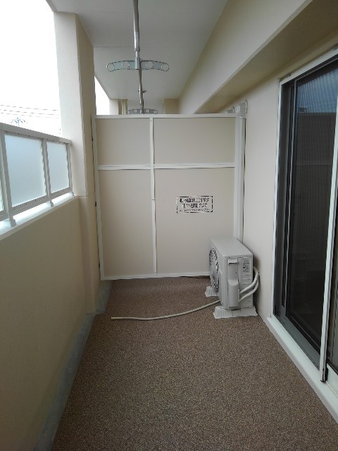 13/19 バルコニー