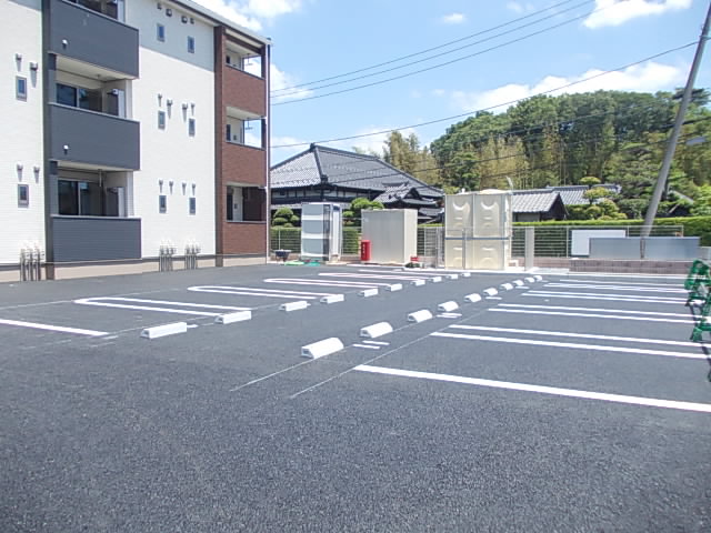 14/20 駐車場
