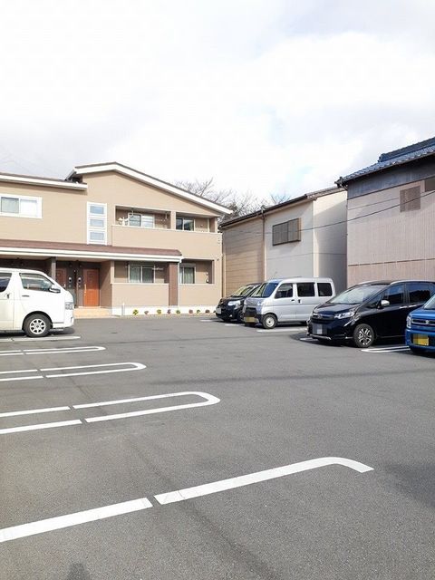 14/20 駐車場