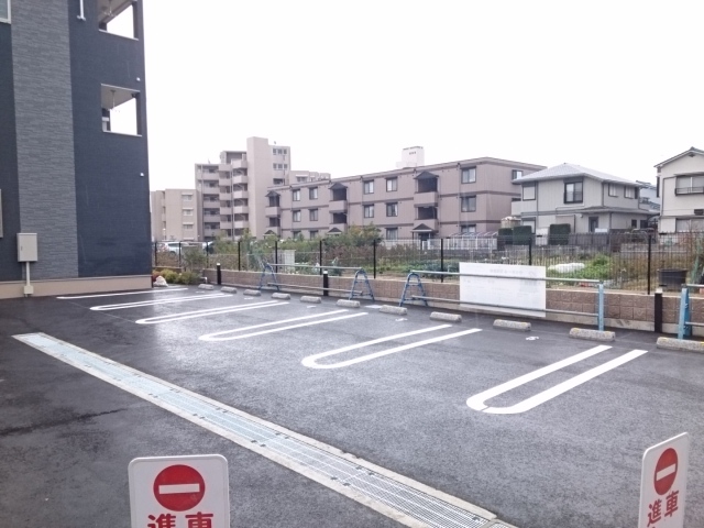 2/8 駐車場