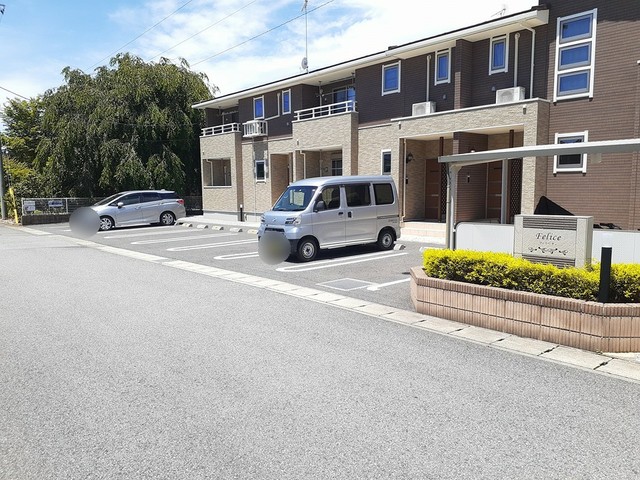 2/10 駐車場
