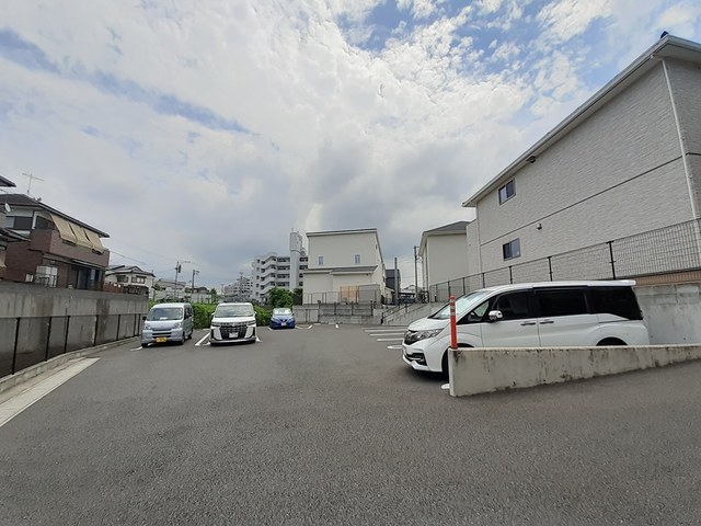 14/20 駐車場