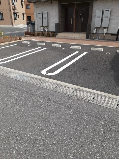 14/20 駐車場