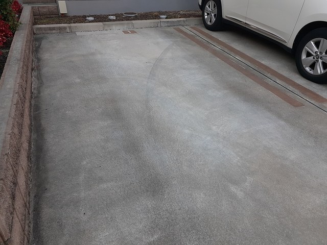 14/23 駐車場