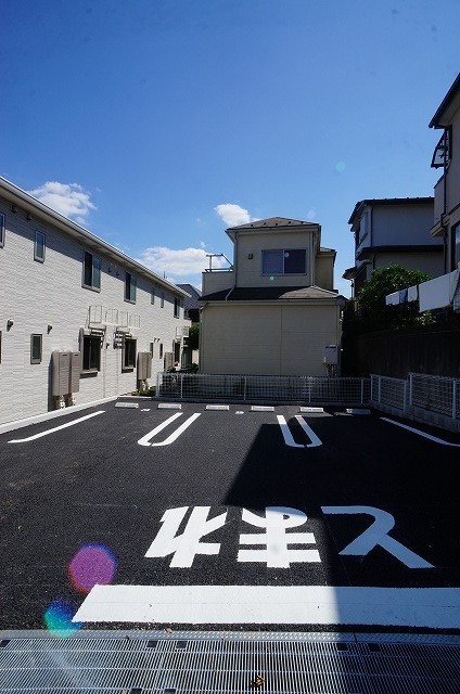 25/30 駐車場