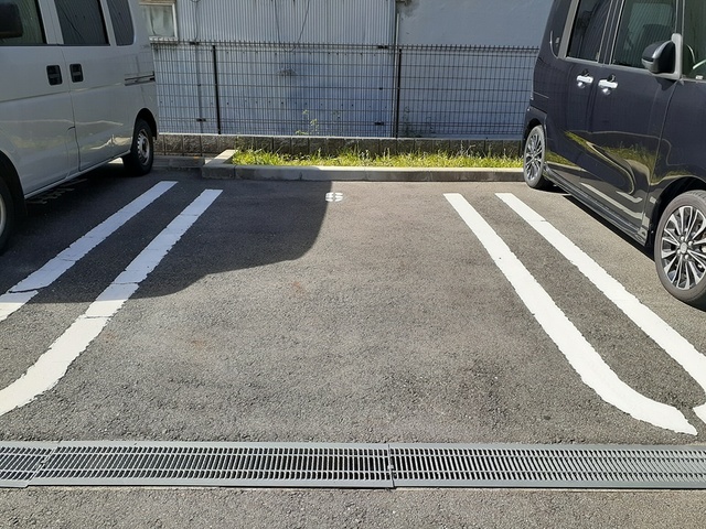 14/20 駐車場