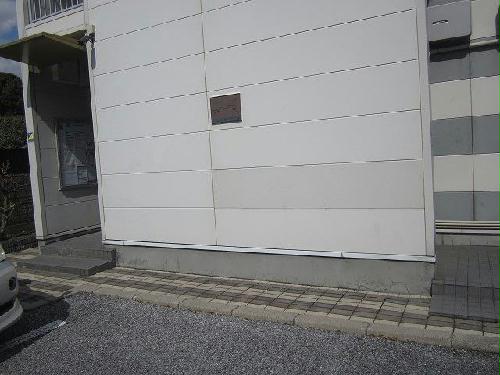 13/22 エントランス