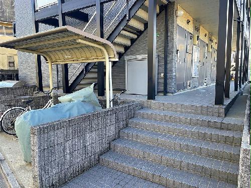 14/21 エントランス