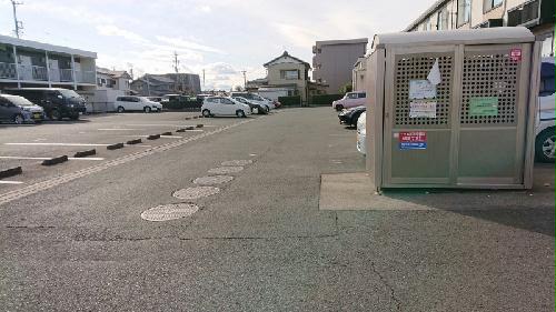 14/16 駐車場