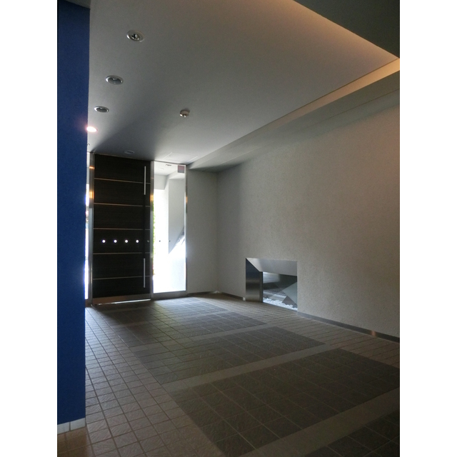 20/30 エントランス