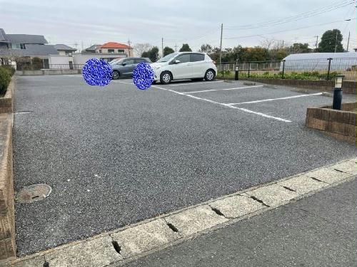 14/14 駐車場