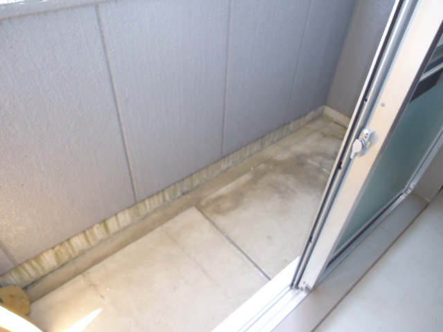 19/28 バルコニー