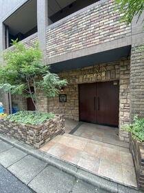 15/15 エントランス