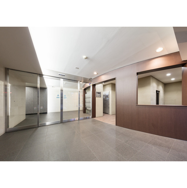 3/4 エントランス