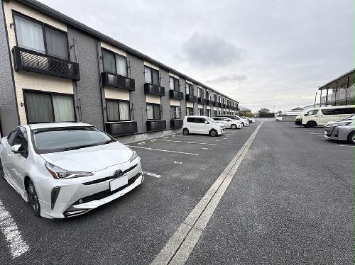 14/15 駐車場
