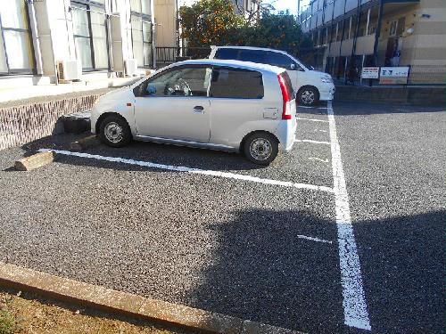14/19 駐車場