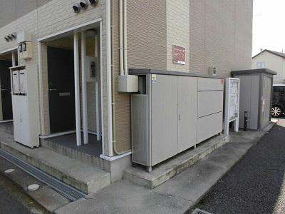 13/22 エントランス