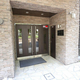 18/18 エントランス