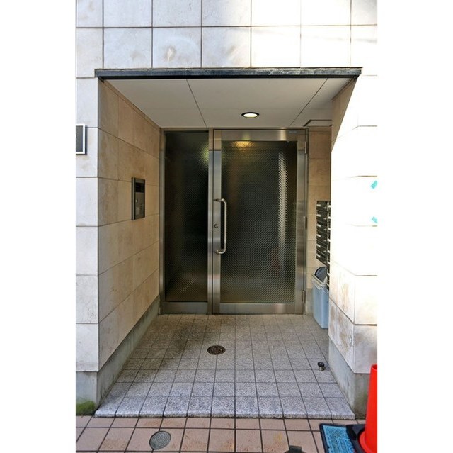 8/11 エントランス