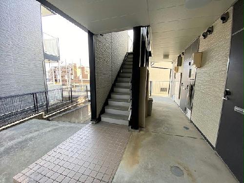 14/15 エントランス