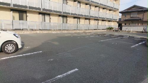 14/21 駐車場