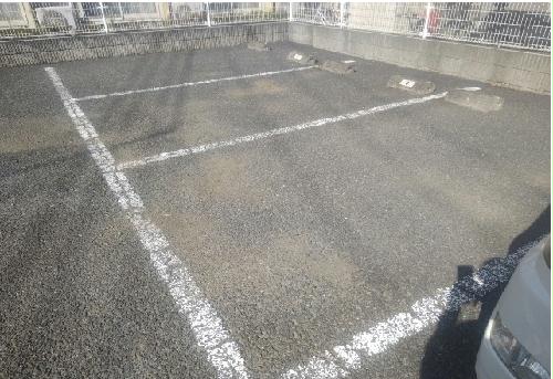 15/22 駐車場