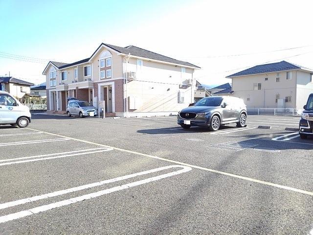 14/20 駐車場