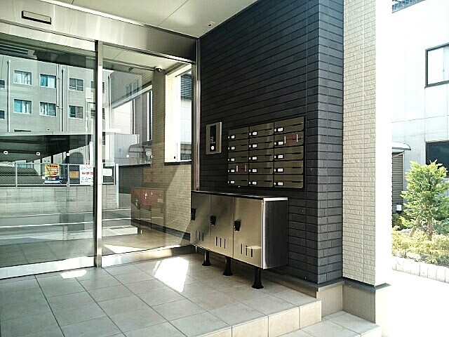 2/8 エントランス