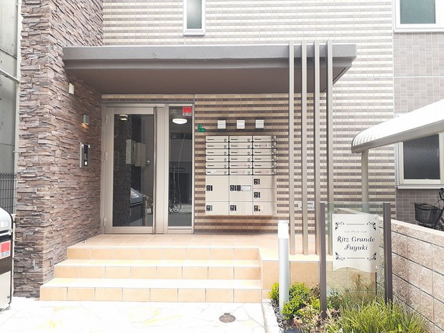 14/20 エントランス