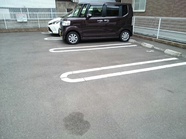 14/20 駐車場