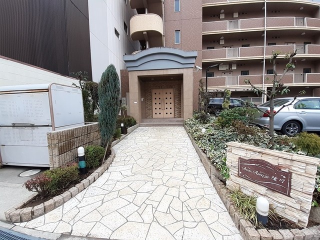 13/20 エントランス